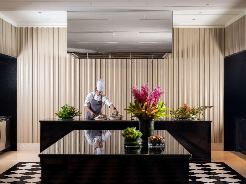 Pullman Chennai Anna Salai image