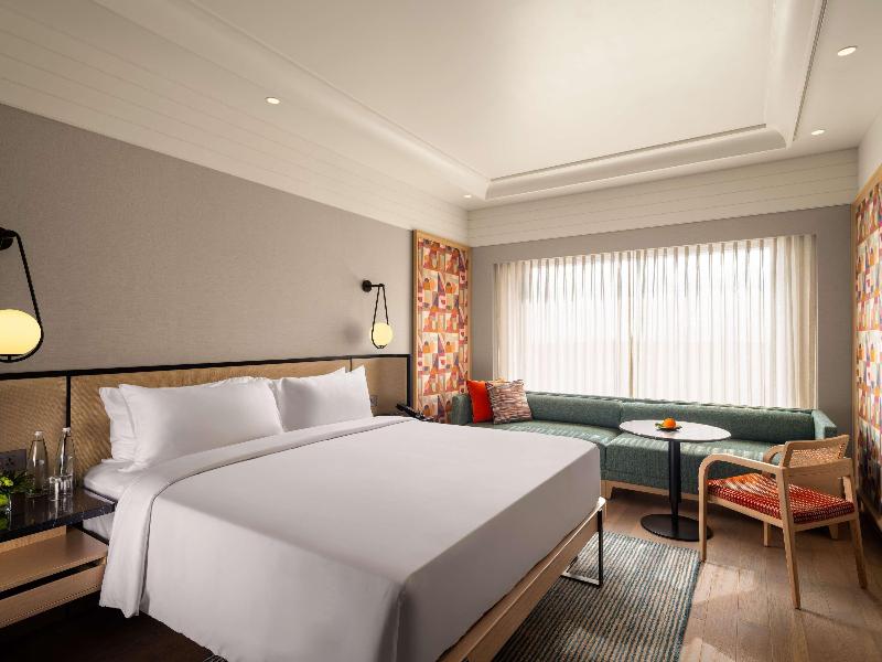 Pullman Chennai Anna Salai image