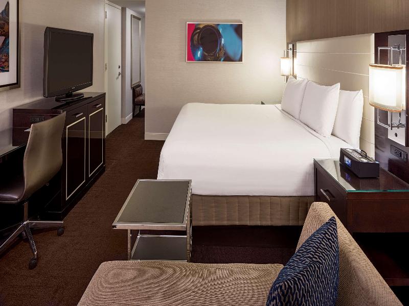 Stay in style at Hyatt Regency New Orleans