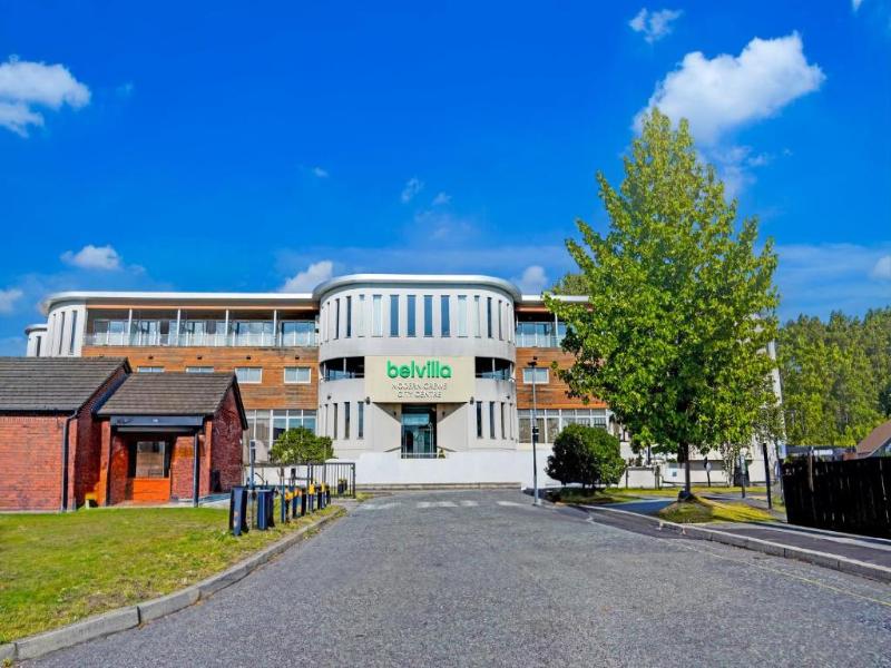 Belvilla Crewe City Centre Hotel - Lifestyle — exterior view