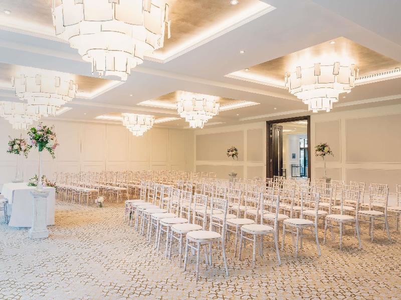 Savill Court image