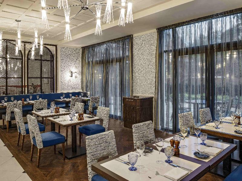Savill Court image