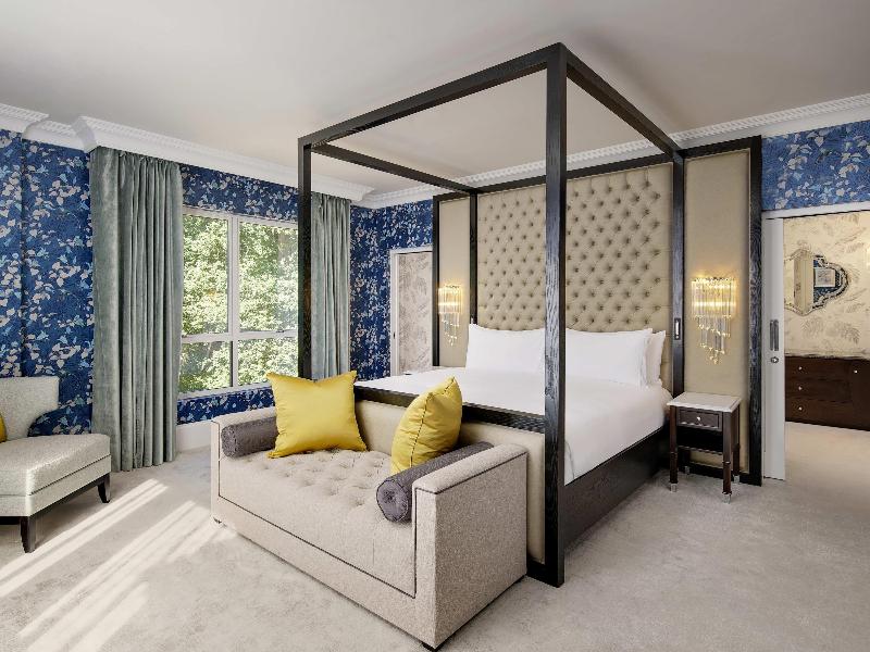 Savill Court image