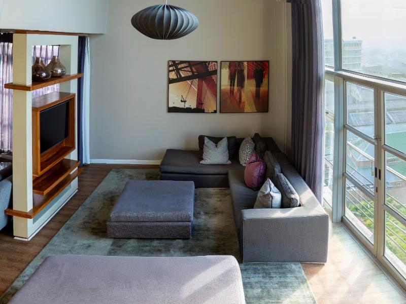 DoubleTree by Hilton Cape Town - Upper Eastside image
