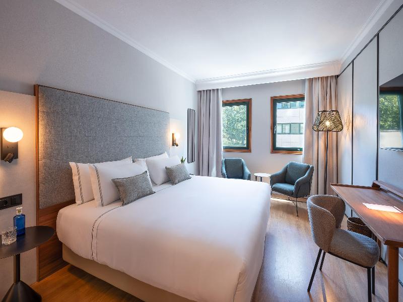 Hotel Santiago Plaza Affiliated By Melia image