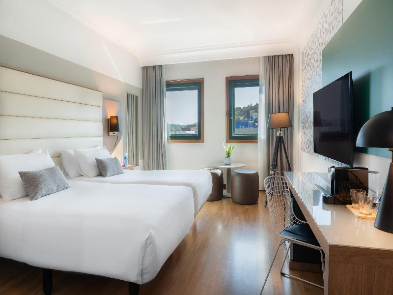 Hotel Santiago Plaza Affiliated By Melia image