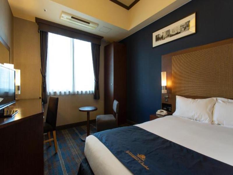 Monterey Grasmere Osaka image