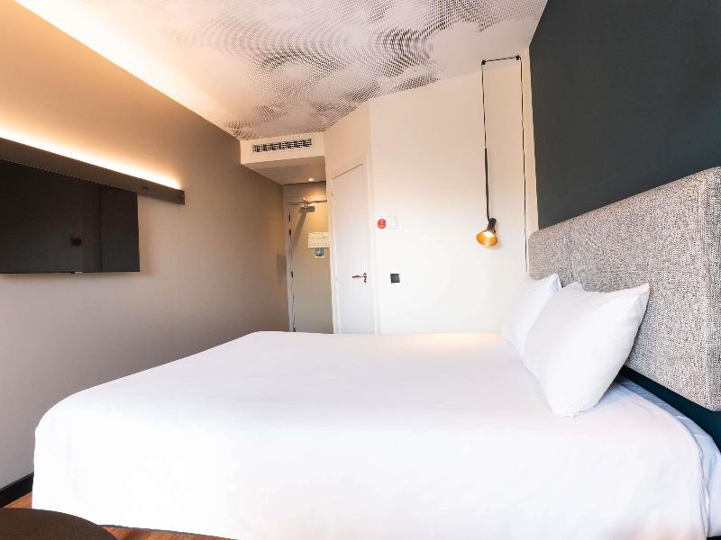 Ibis Malaga Centro Ciudad image
