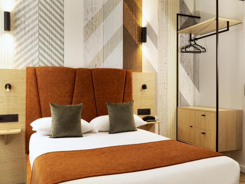 Hotel Espace Champerret image