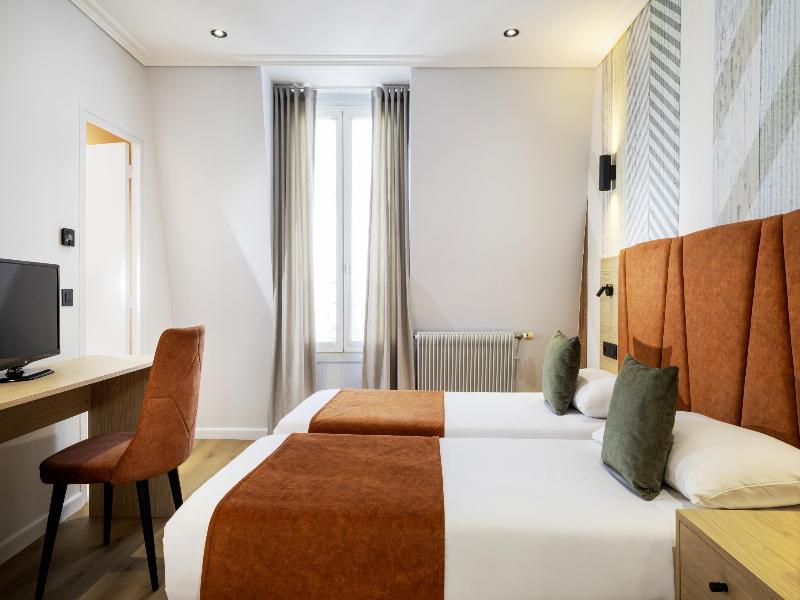 Hotel Espace Champerret image