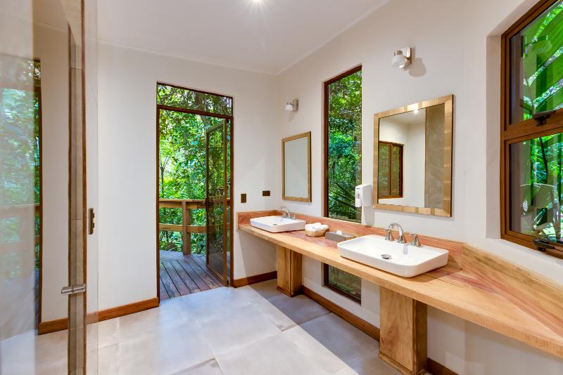 Chachagua Rainforest Hotel & Hot Springs image