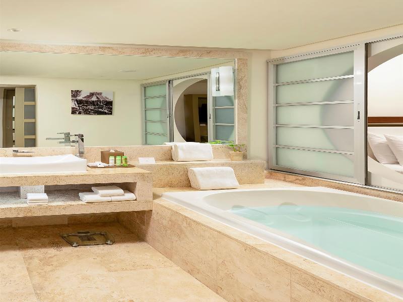 Paradisus Playa del Carmen-Riviera Maya-AI image