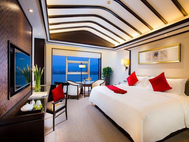 Fuyang International Trade Centre Hotel image