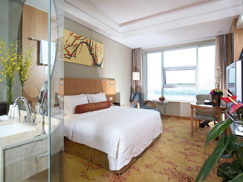 Fuyang International Trade Centre Hotel image