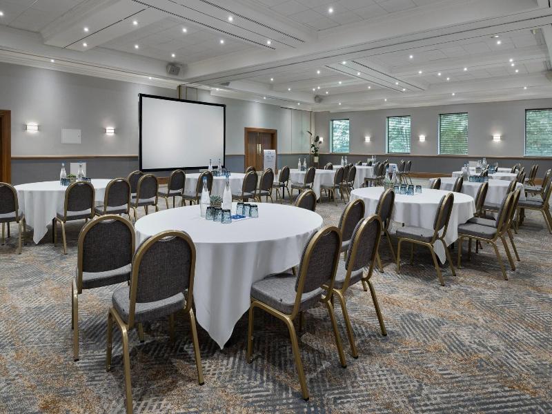 Delta Hotels by Marriott Swindon image