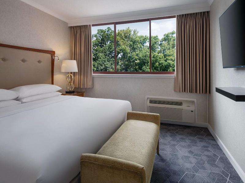 Delta Hotels by Marriott Swindon image
