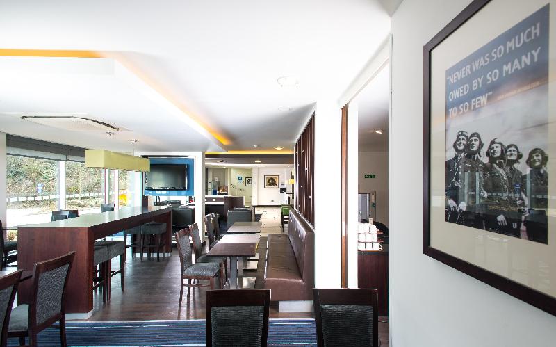 Holiday Inn Express Cambridge-Duxford M11, Jct.10