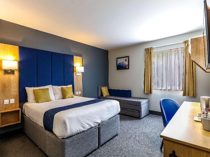 Days Inn By Wyndham Peterborough image
