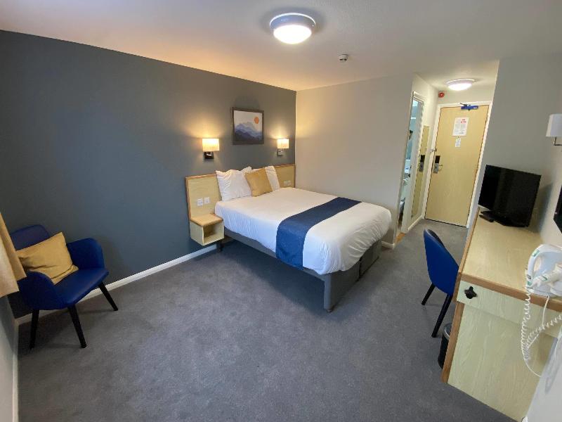 Days Inn By Wyndham Sedgemoor M5 image