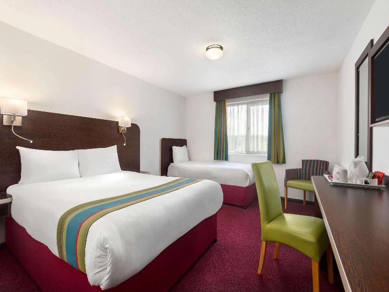 Ramada By Wyndham South Mimms M25 image