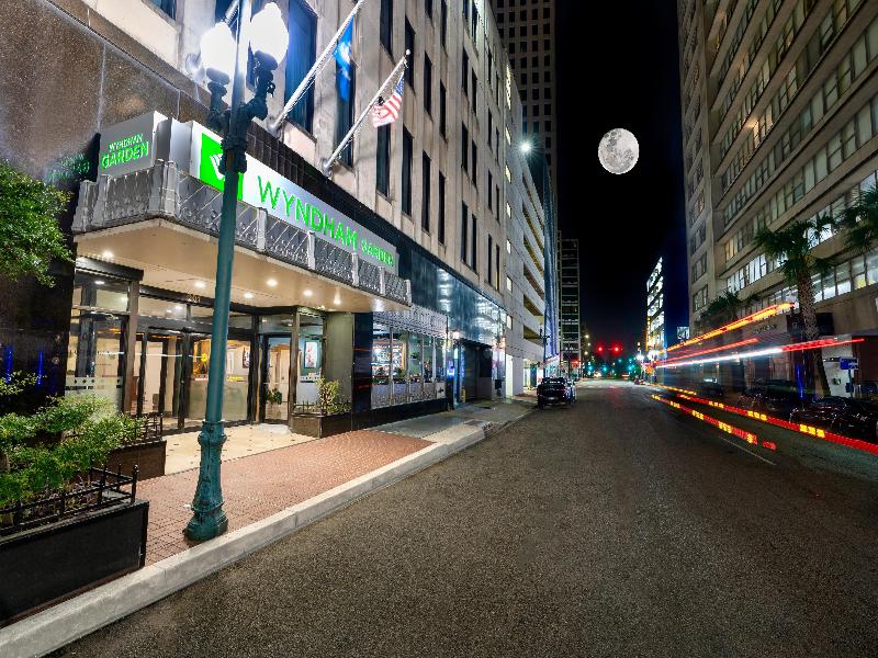 Wyndham Garden Hotel Baronne Plaza image