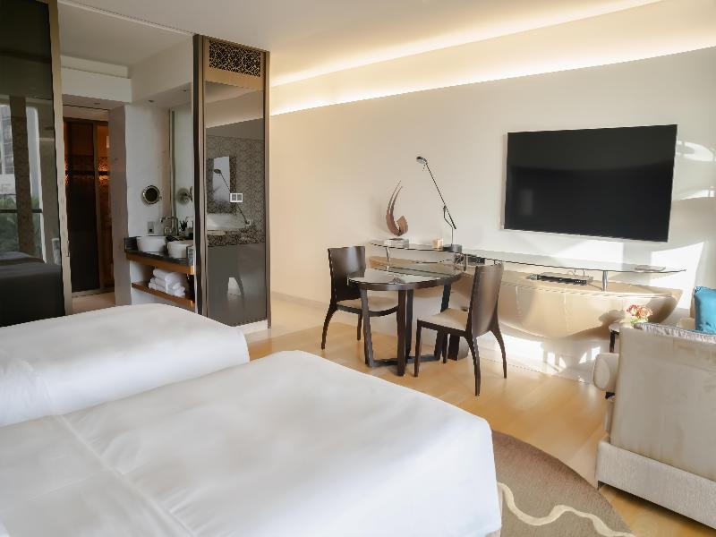 Park Hyatt Abu Dhabi Hotel & Villas image