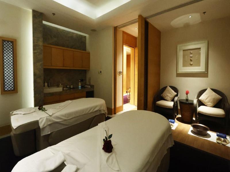 Shanghai Marriott Hotel City Centre image