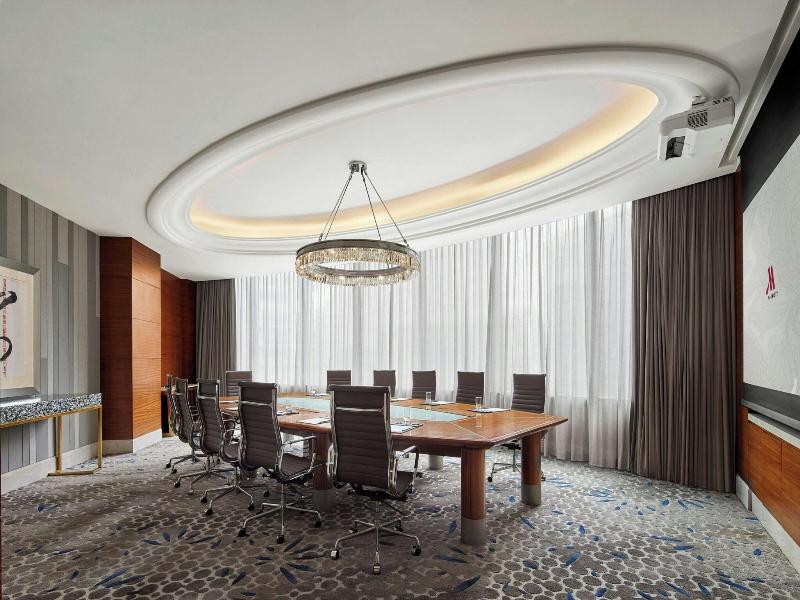 Shanghai Marriott Hotel City Centre image