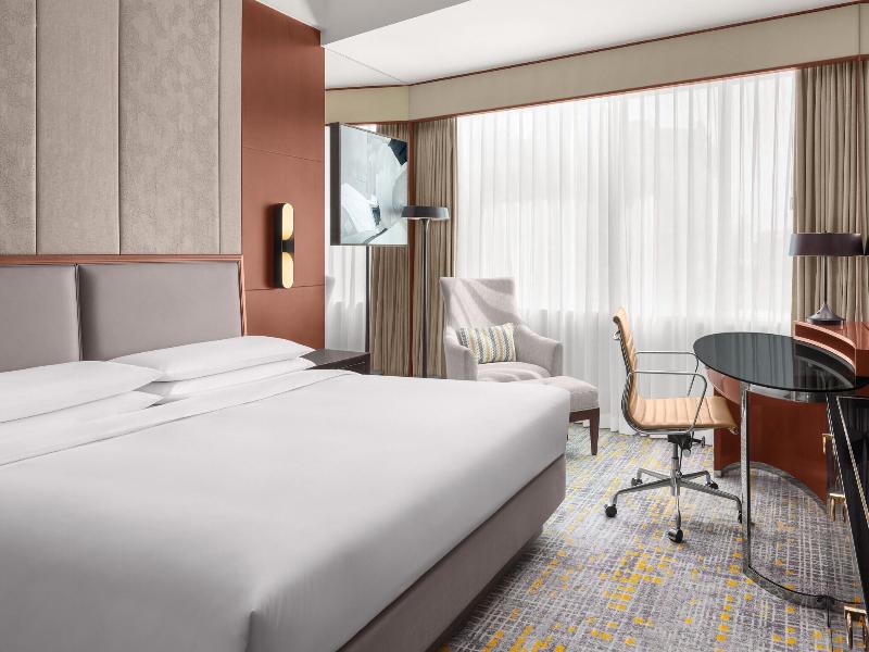 Shanghai Marriott Hotel City Centre image