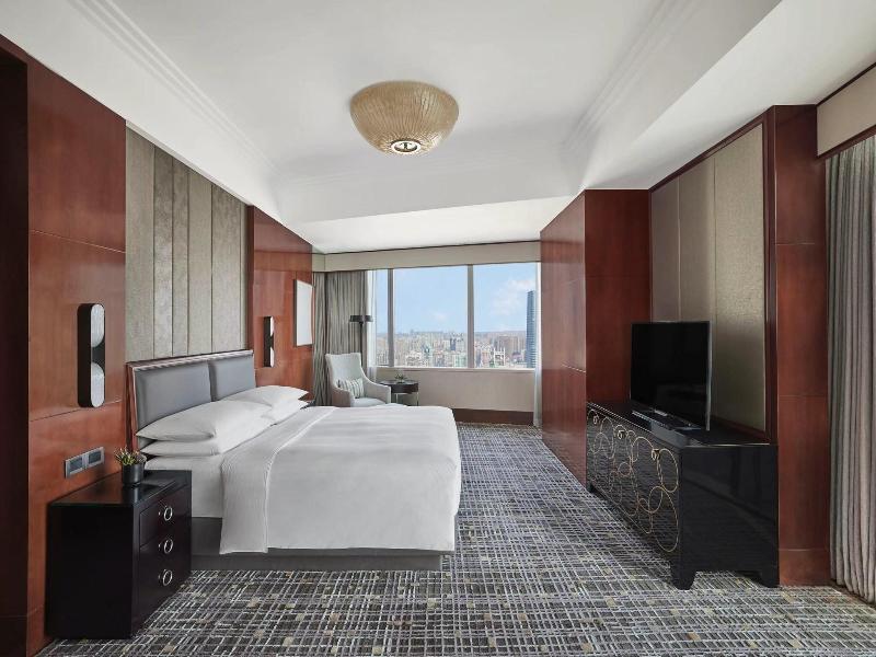 Shanghai Marriott Hotel City Centre image