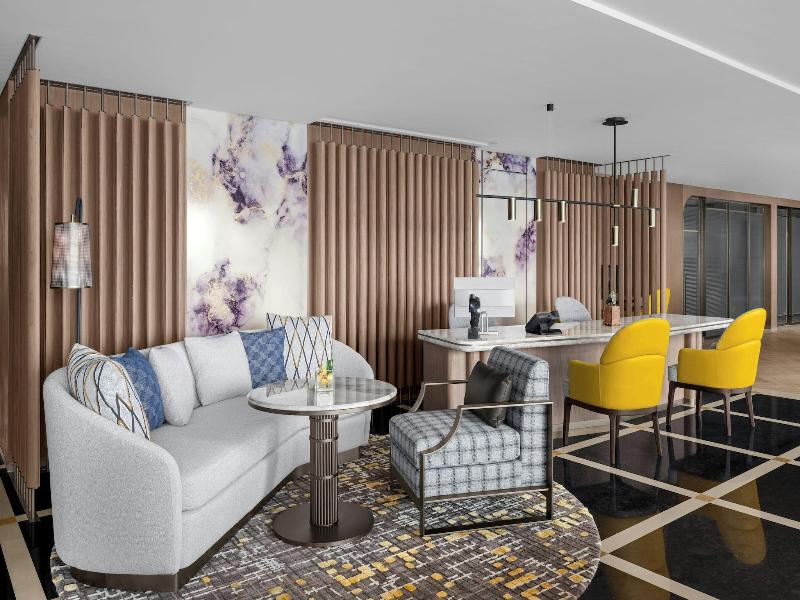 Shanghai Marriott Hotel City Centre image