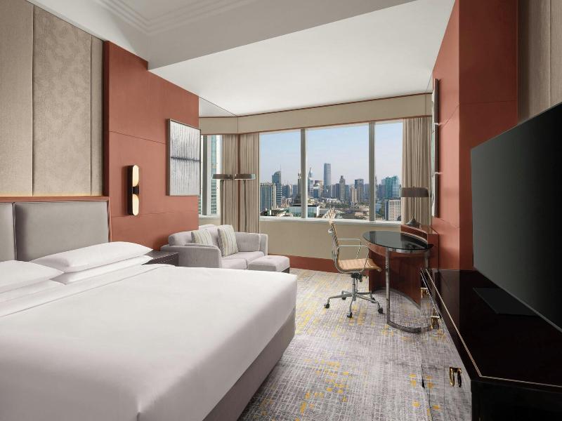 Shanghai Marriott Hotel City Centre image