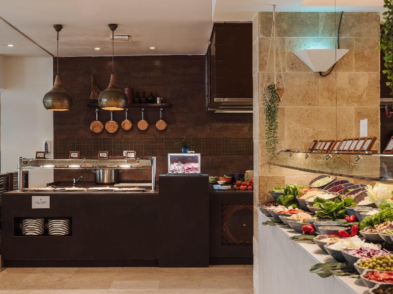 Redlevel At Melia Palacio De Isora image