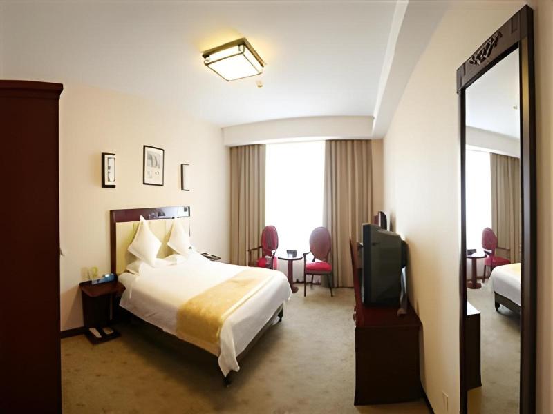 Ruyi Business Hotel Beijing image