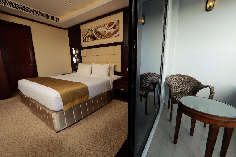 Holiday Inn Cochin Holiday Inn Cochin