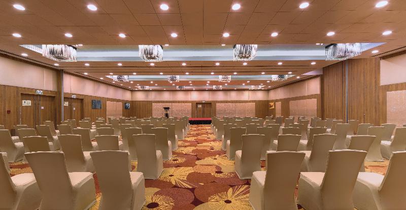 Holiday Inn Cochin Holiday Inn Cochin