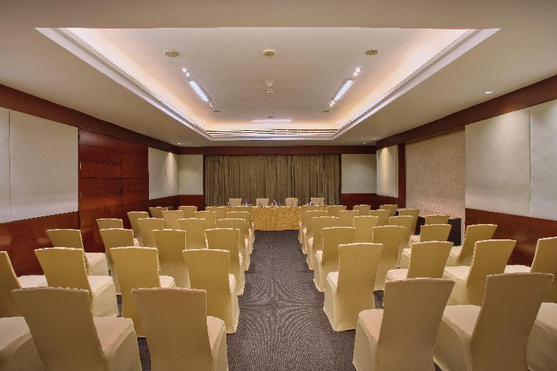 Holiday Inn Cochin Holiday Inn Cochin