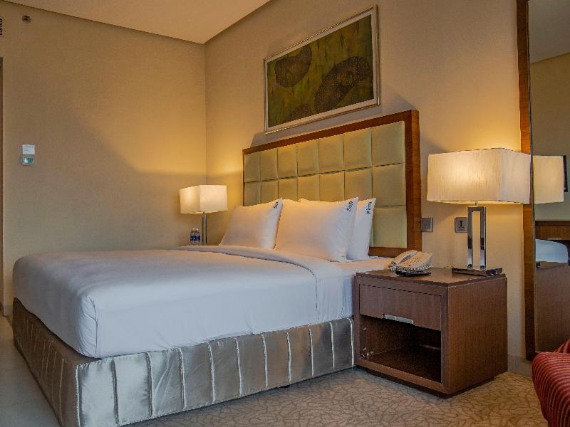 Holiday Inn Cochin Holiday Inn Cochin