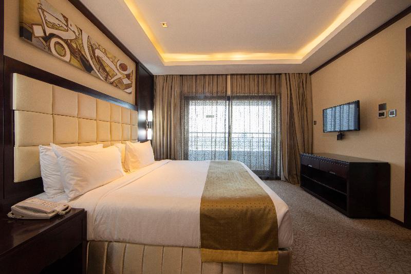 Holiday Inn Cochin Holiday Inn Cochin