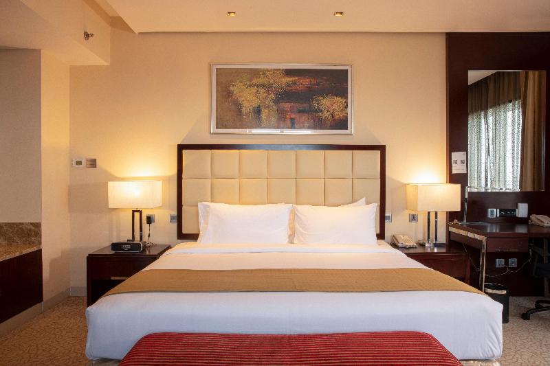 Holiday Inn Cochin Holiday Inn Cochin