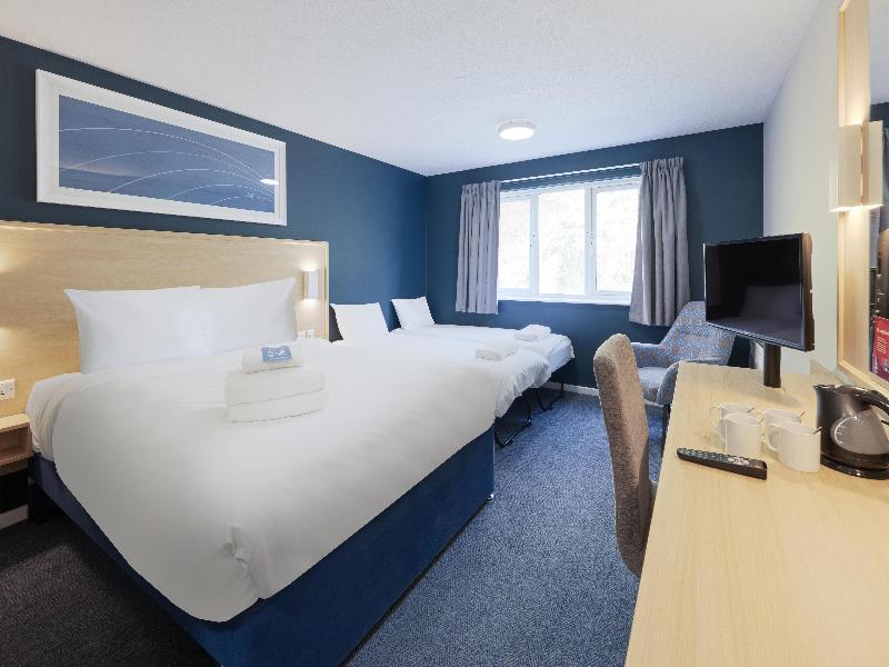 Travelodge Cambridge Fourwentways image
