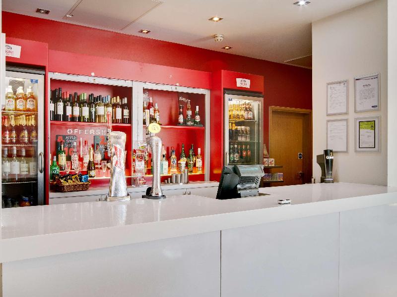 Travelodge Cardiff Atlantic Wharf image