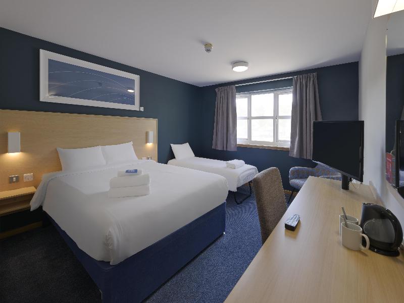 Travelodge Inverness Fairways image