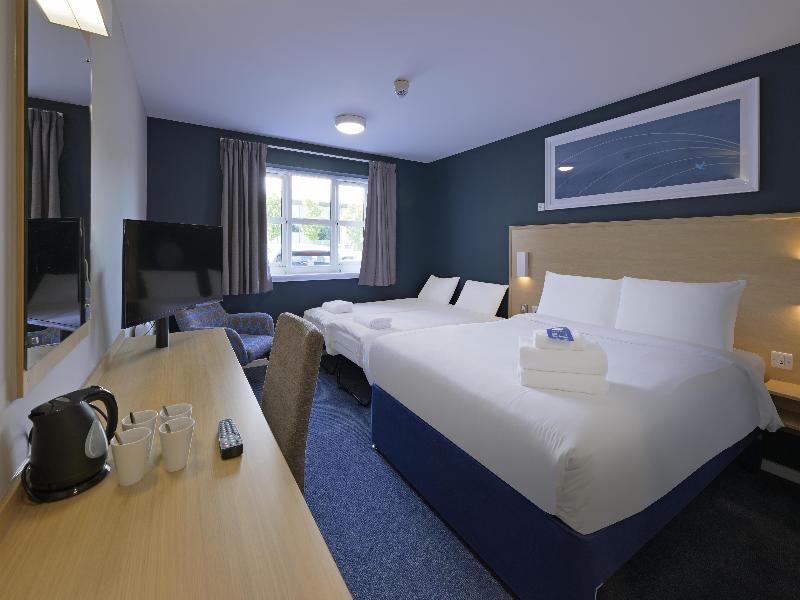 Travelodge Inverness Fairways image