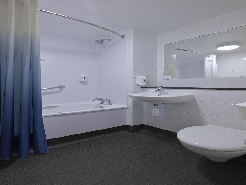 Travelodge Inverness Fairways image