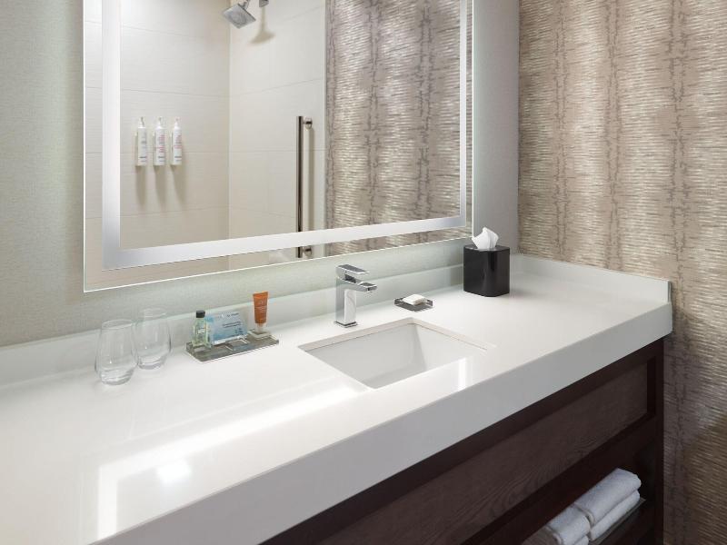 Chattanooga Marriott Downtown image