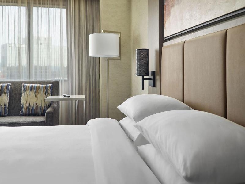 Chattanooga Marriott Downtown image