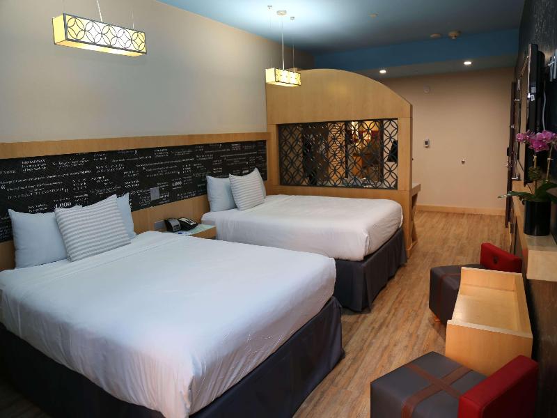 TRYP by Wyndham New York City Times Square South image
