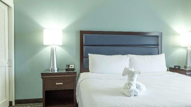 Homewood Suites by Hilton Miami - Airport West