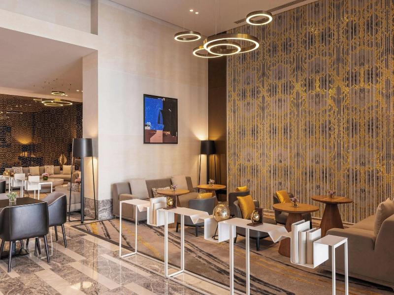 Le Meridien Hotel Bahrain City Centre image